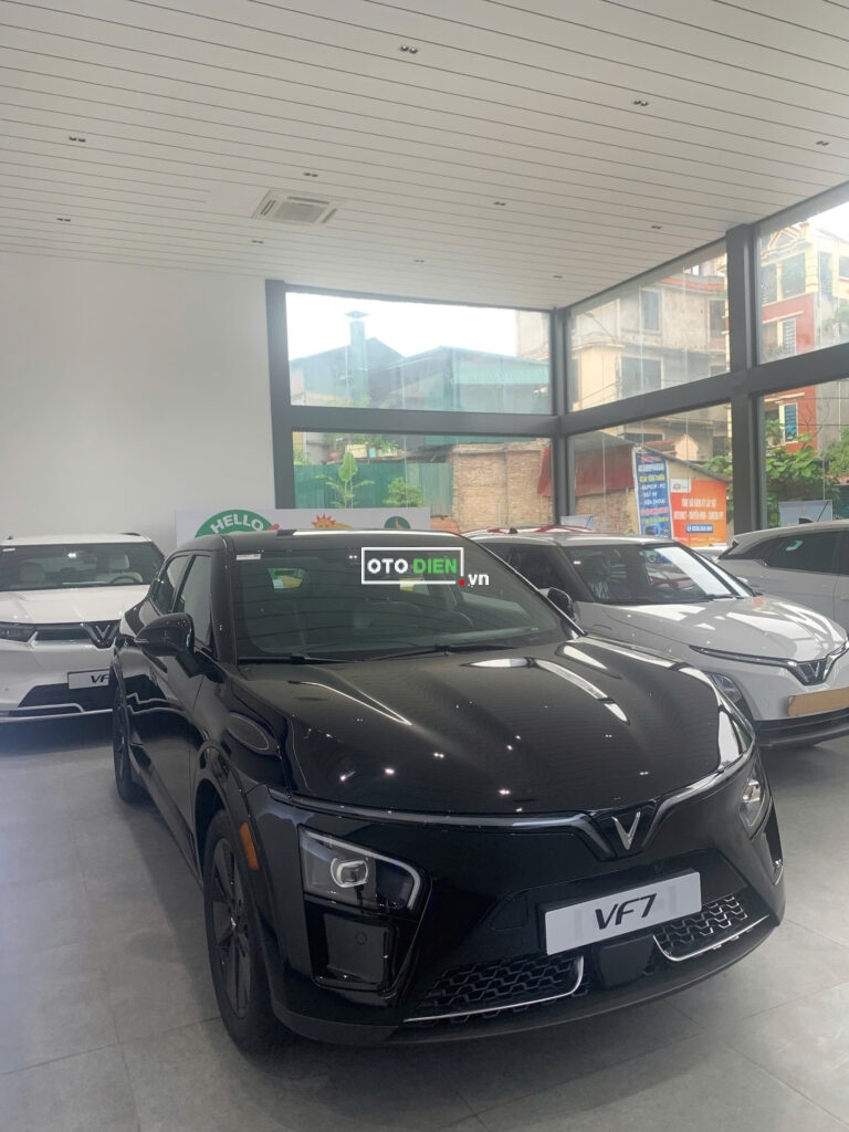 
													VinFast VF7 bản Eco 2025 mới full														