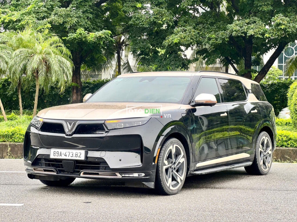 
												VinFast VF9 Plus 2023 mua pin CATL cũ – 21000 km full												