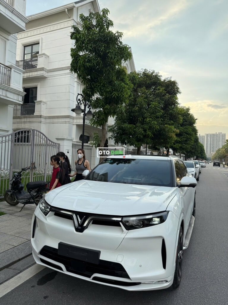 
													VinFast VF9 Plus 2023 cũ – 14000 km full														