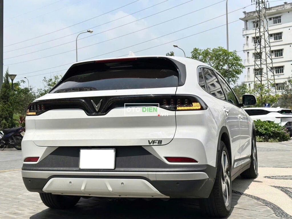 
													VinFast VF8 Eco 2024 mua pin CATL cũ – 30000 km full														