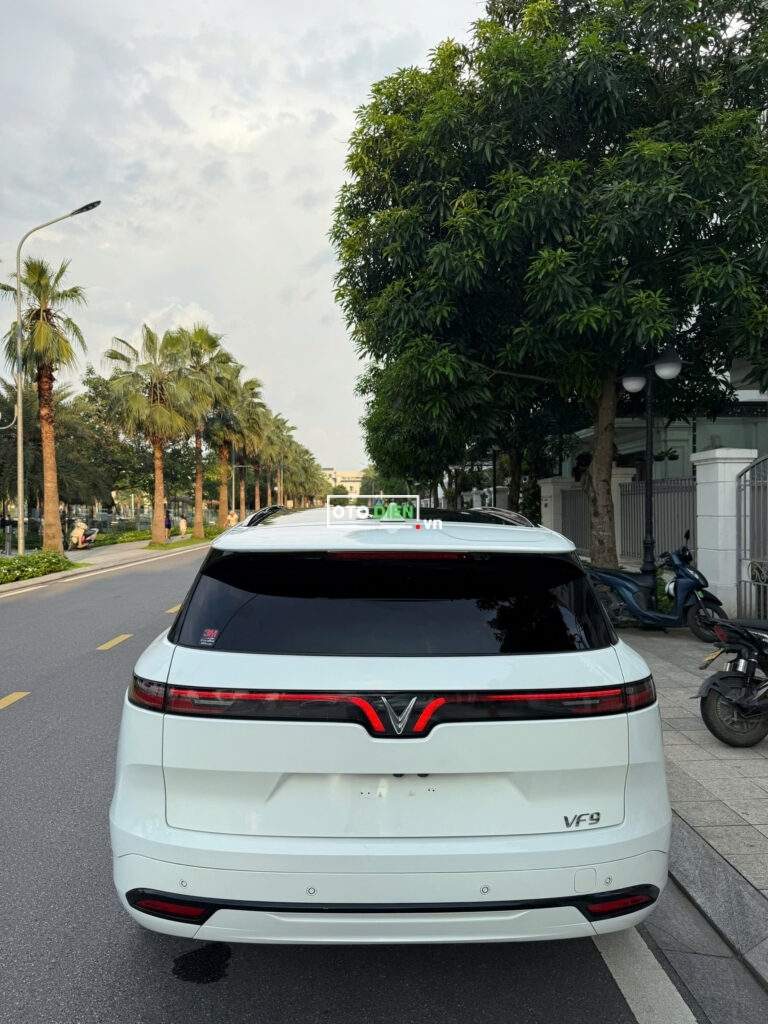 
													VinFast VF9 Plus 2023 cũ – 14000 km full														
