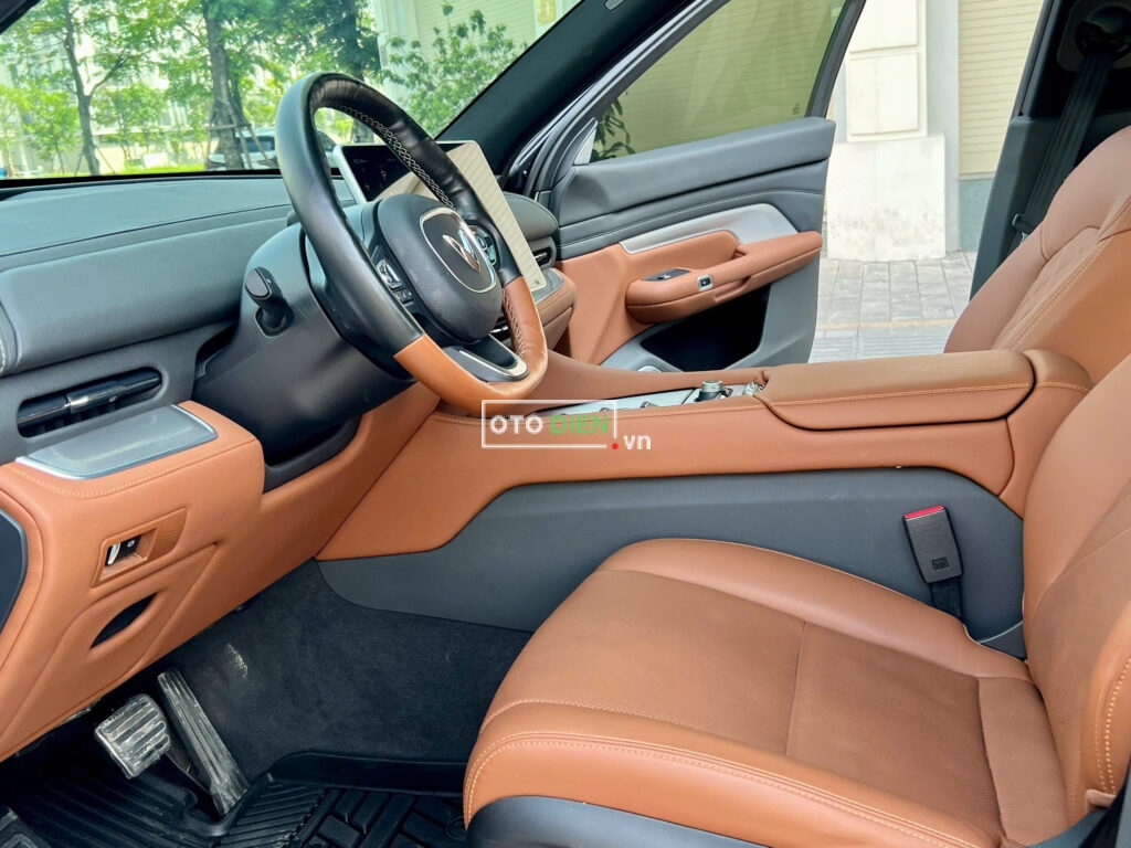 
													VinFast VF9 Plus 2023 mua pin cũ – 20000 km full														