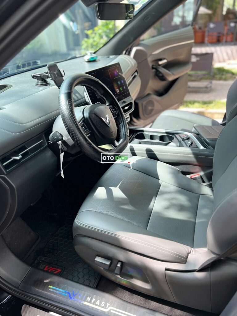 
													VinFast VF7 Plus 2024 mua pin cũ – 17000 km full														