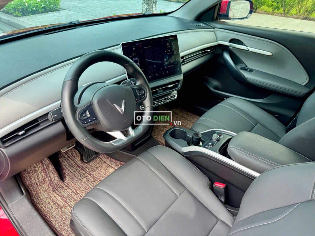 
													VinFast VF6 Eco 2024 mua pin cũ – 27000 km full														