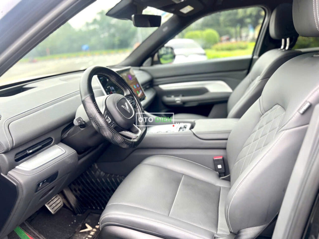 
													VinFast VF9 Plus 2023 mua pin CATL cũ – 21000 km full														