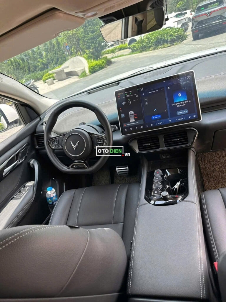 
													VinFast VF8 Eco 2024 mua pin CATL cũ – 30000 km full														
