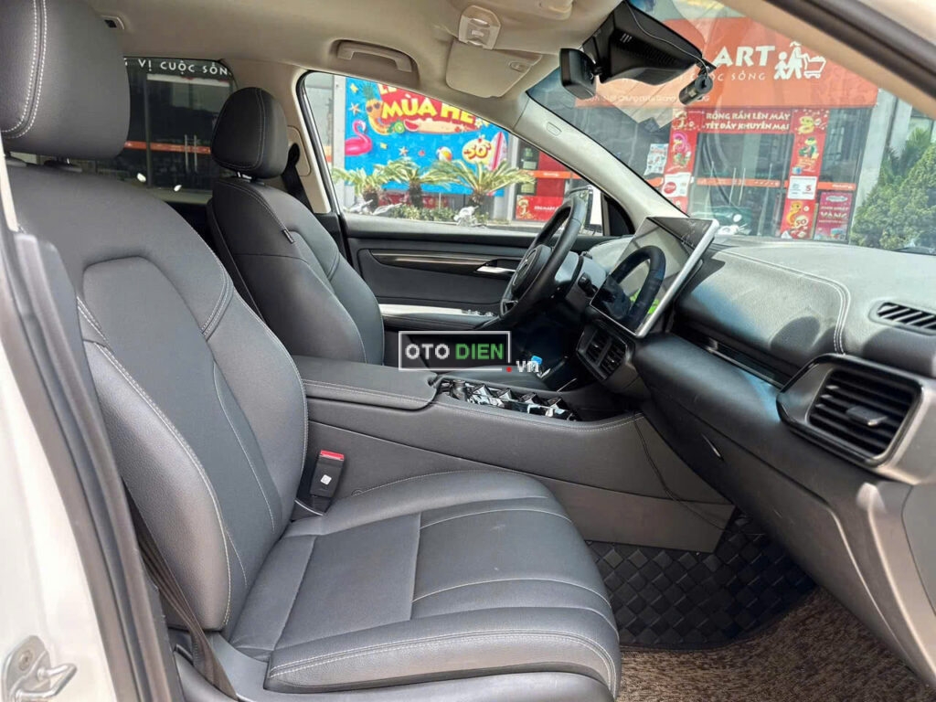 
													VinFast VF8 Eco 2024 mua pin CATL cũ – 30000 km full														