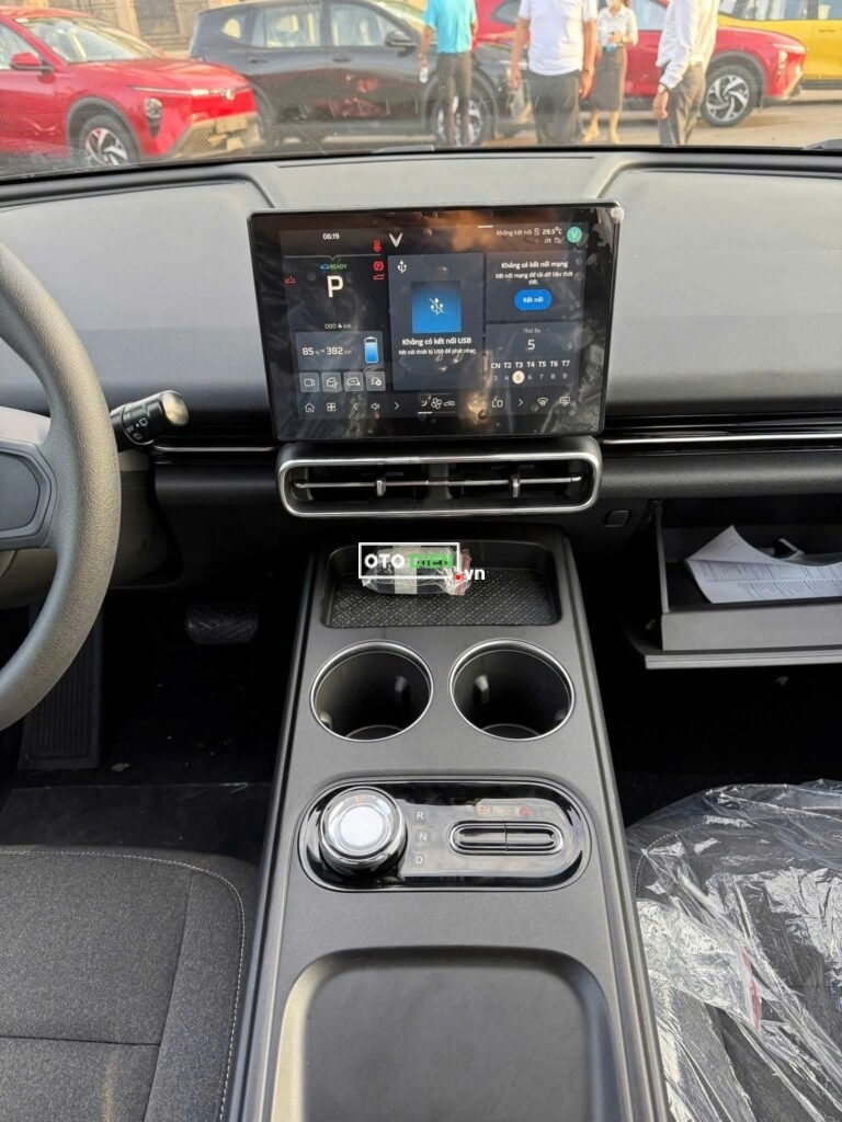 
													LIMO GREEN 2025 GIAO XE THÁNG 8 (Đủ Màu) full														