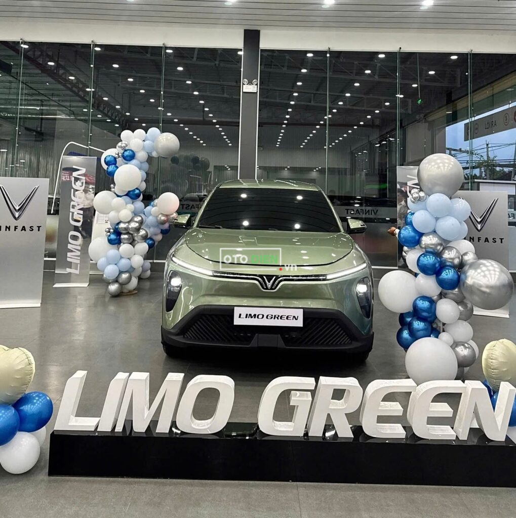 
												LIMO GREEN 2025 GIAO XE THÁNG 8 (Đủ Màu) full												