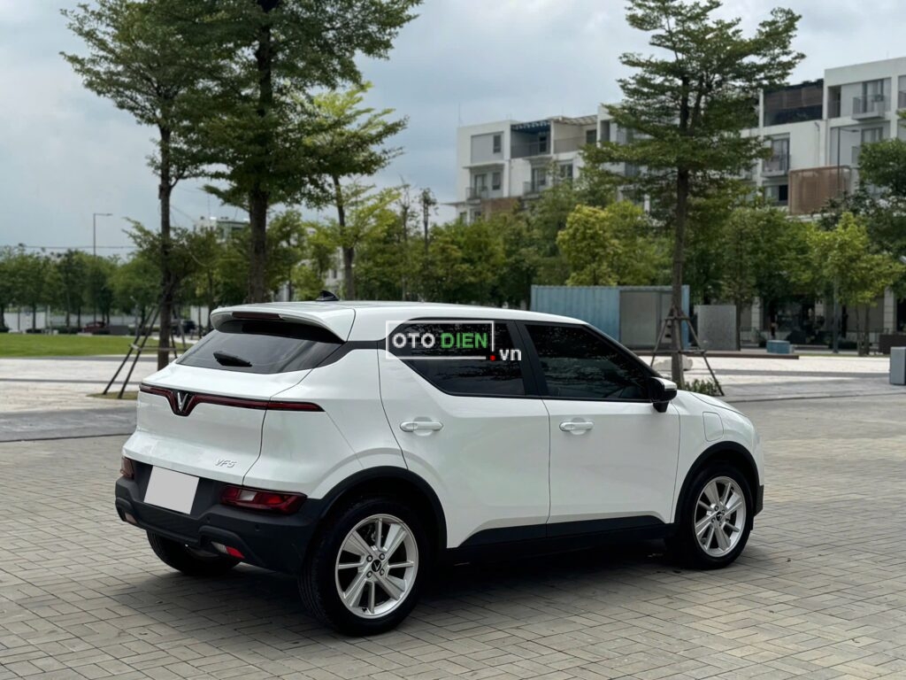 
													VinFast VF5 Plus mua pin 2024 lướt – 1500 km full														