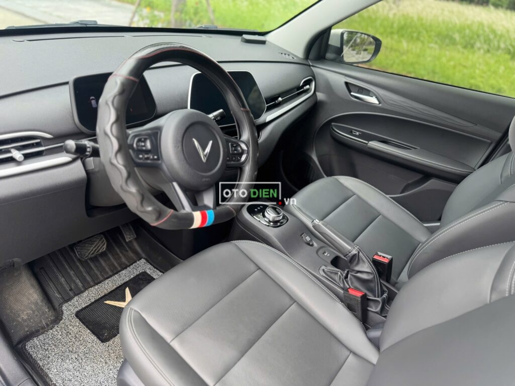 
													VinFast VF5 Plus mua pin 2024 lướt – 1500 km full														