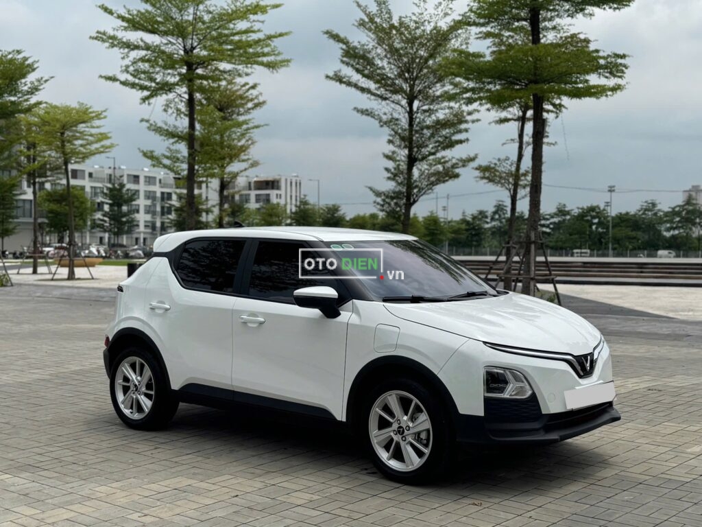 
													VinFast VF5 Plus mua pin 2024 lướt – 1500 km full														