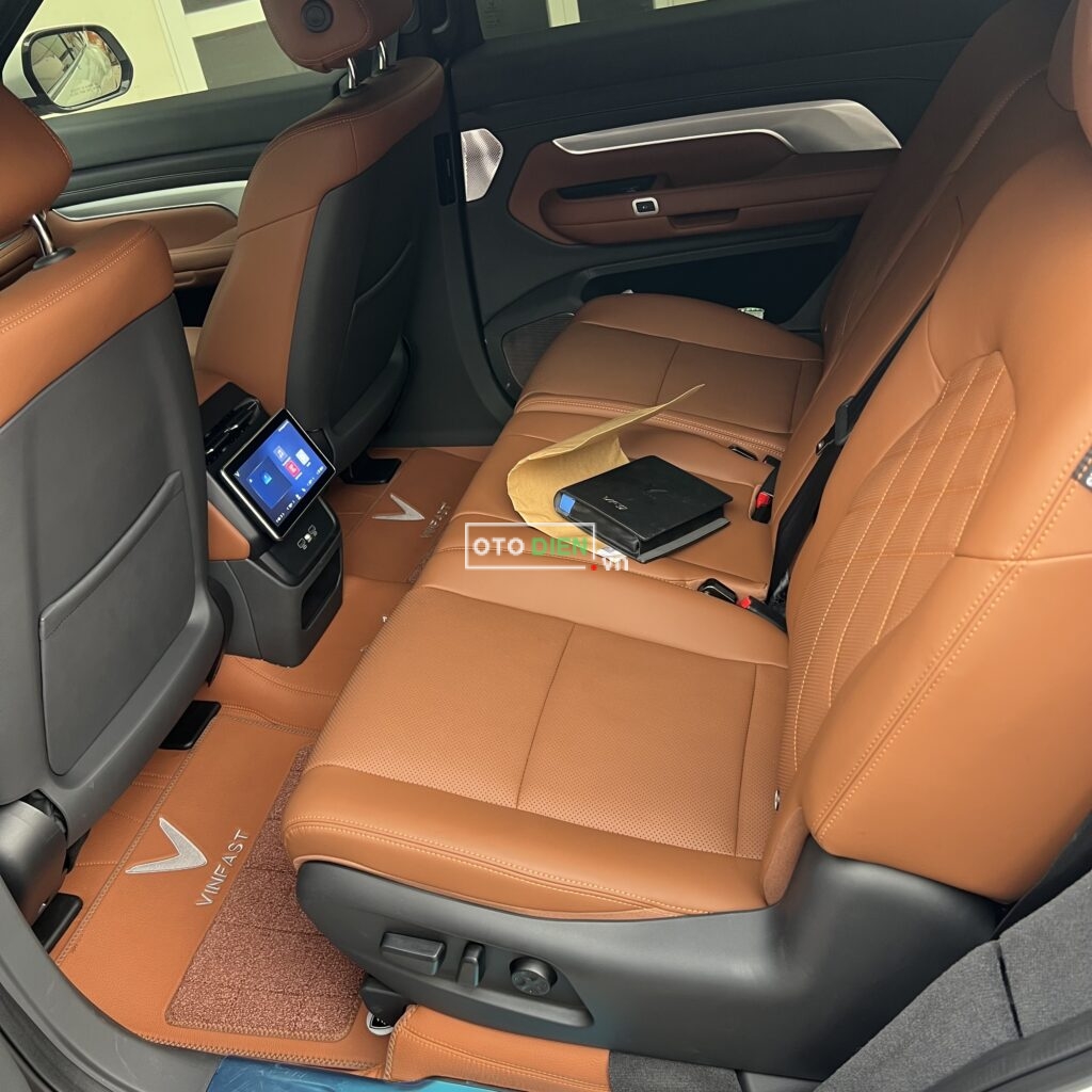 
													VinFast VF9 Plus 2024 lướt – 4000 km full														