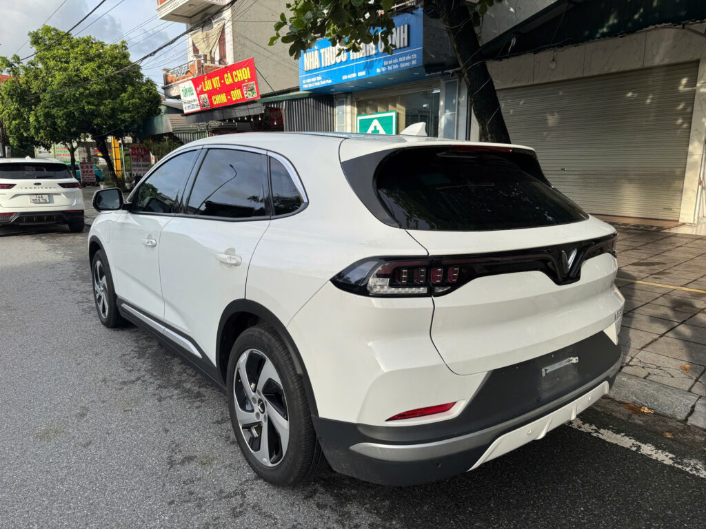 
													VinFast VF8 Eco 2024 cũ – 27000 km full														