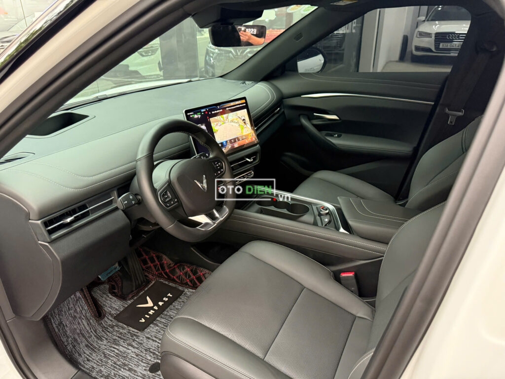 
													VinFast VF7 Plus 2025 lướt – 4000 km full														