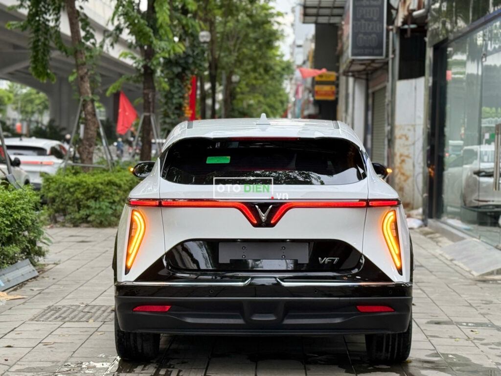 
													VinFast VF7 Plus 2025 lướt – 4000 km full														