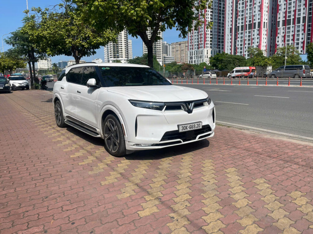 
													VinFast VF9 Plus 2023 cũ – 31000 km full														