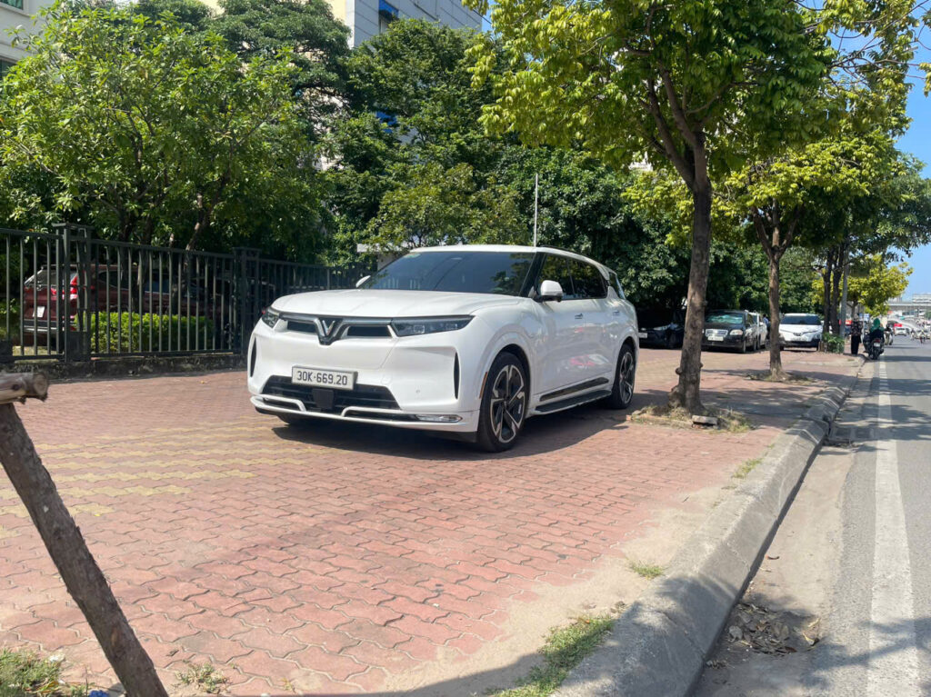 
													VinFast VF9 Plus 2023 cũ – 31000 km full														