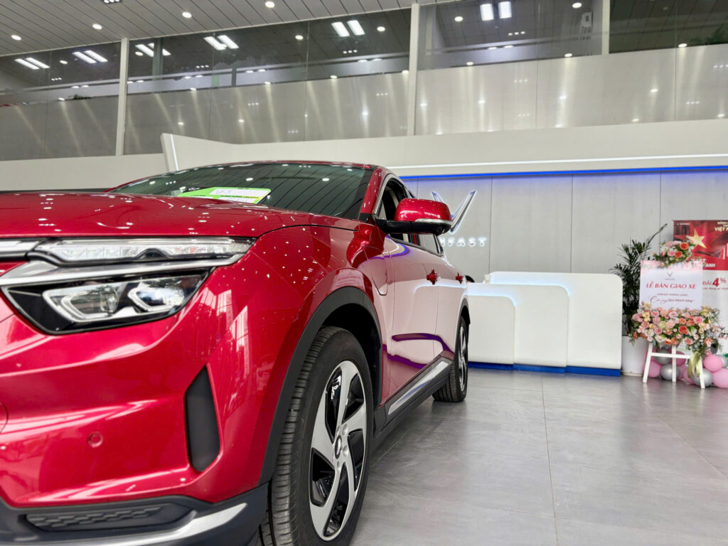 
													VinFast VF8 Eco 2024 – 15 km pin CATL bản cải tiến full														