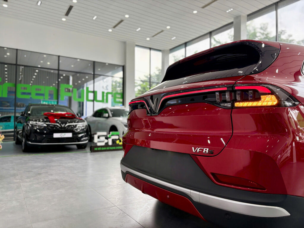 
													VinFast VF8 Eco 2024 – 15 km pin CATL bản cải tiến full														