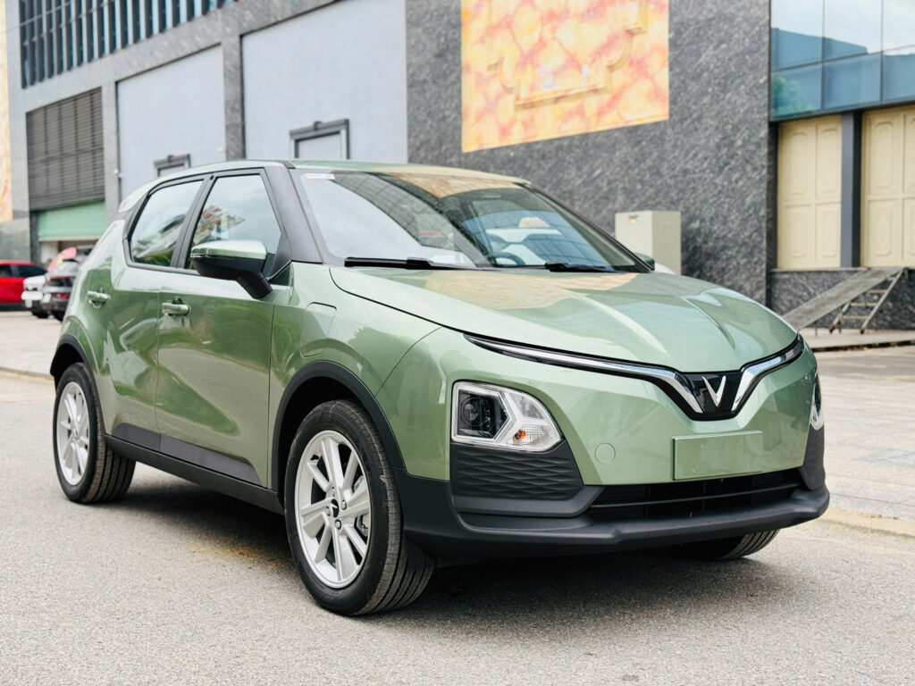 
													VinFast VF5 Plus 2025 mới full														